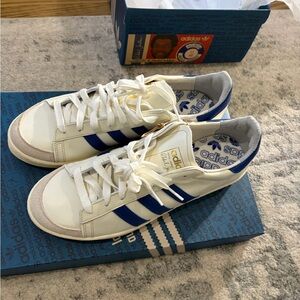 Adidas Cream and Blue Classic Sneakers